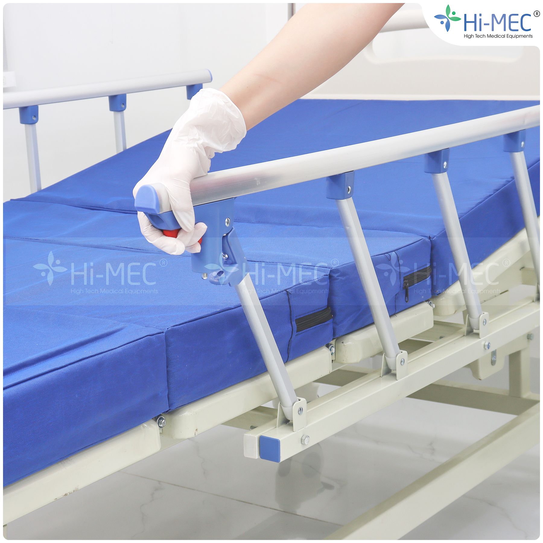 Giường bệnh nhân chỉnh cơ 3 tay quay Hi-MEC HMHB-1030